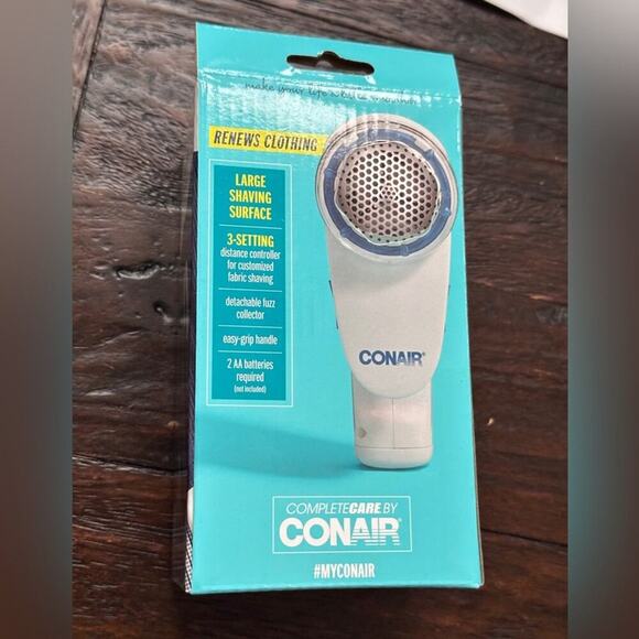 Conair Complete Care Fabric Shaver - Picture 4 of 5
